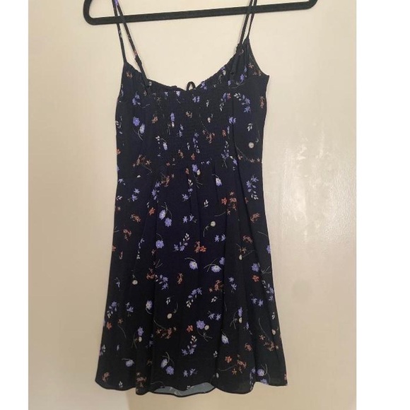 Aritzia Wilfred Fable Dress - Picture 2 of 4